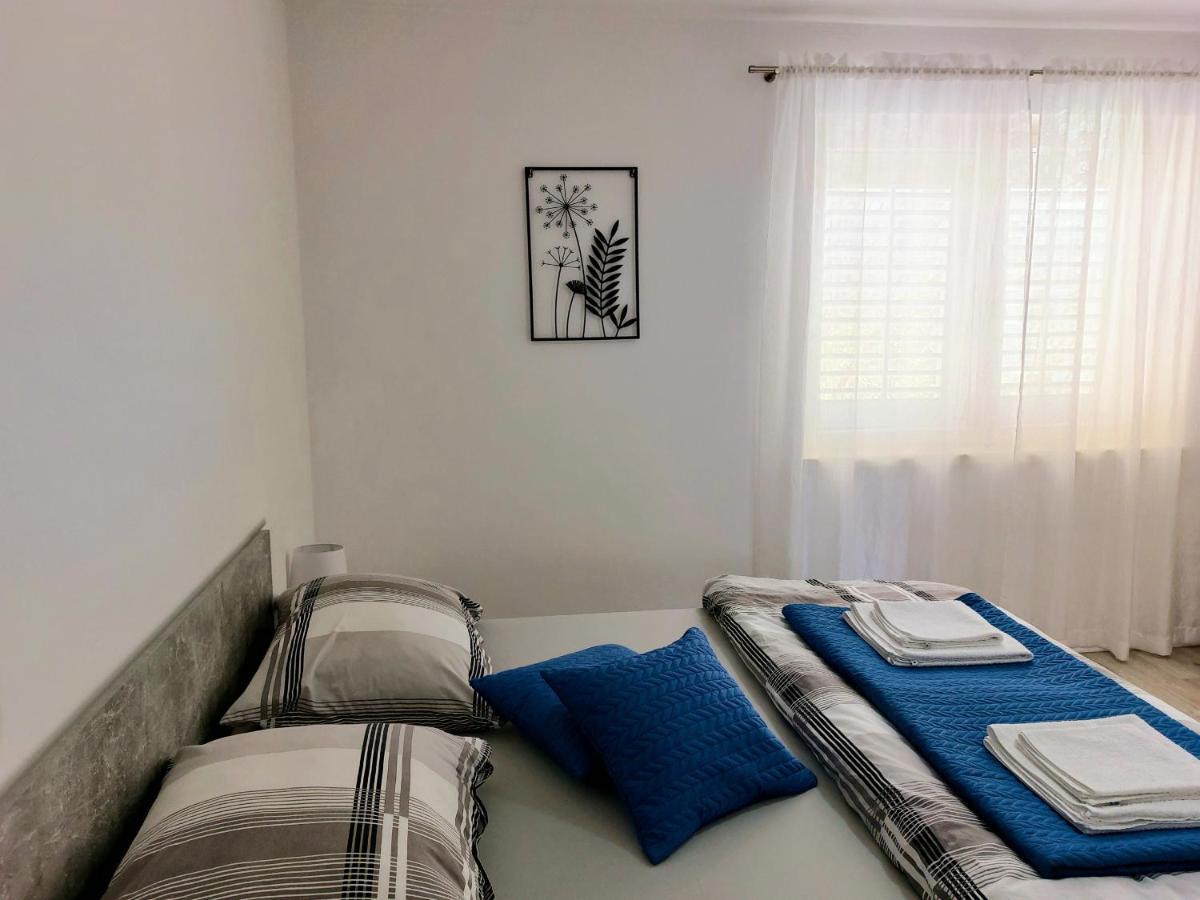 Apartment "None" Makarska Eksteriør billede